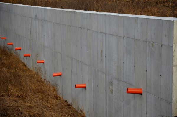Cost of Retaining Wall Drainage in Peyton